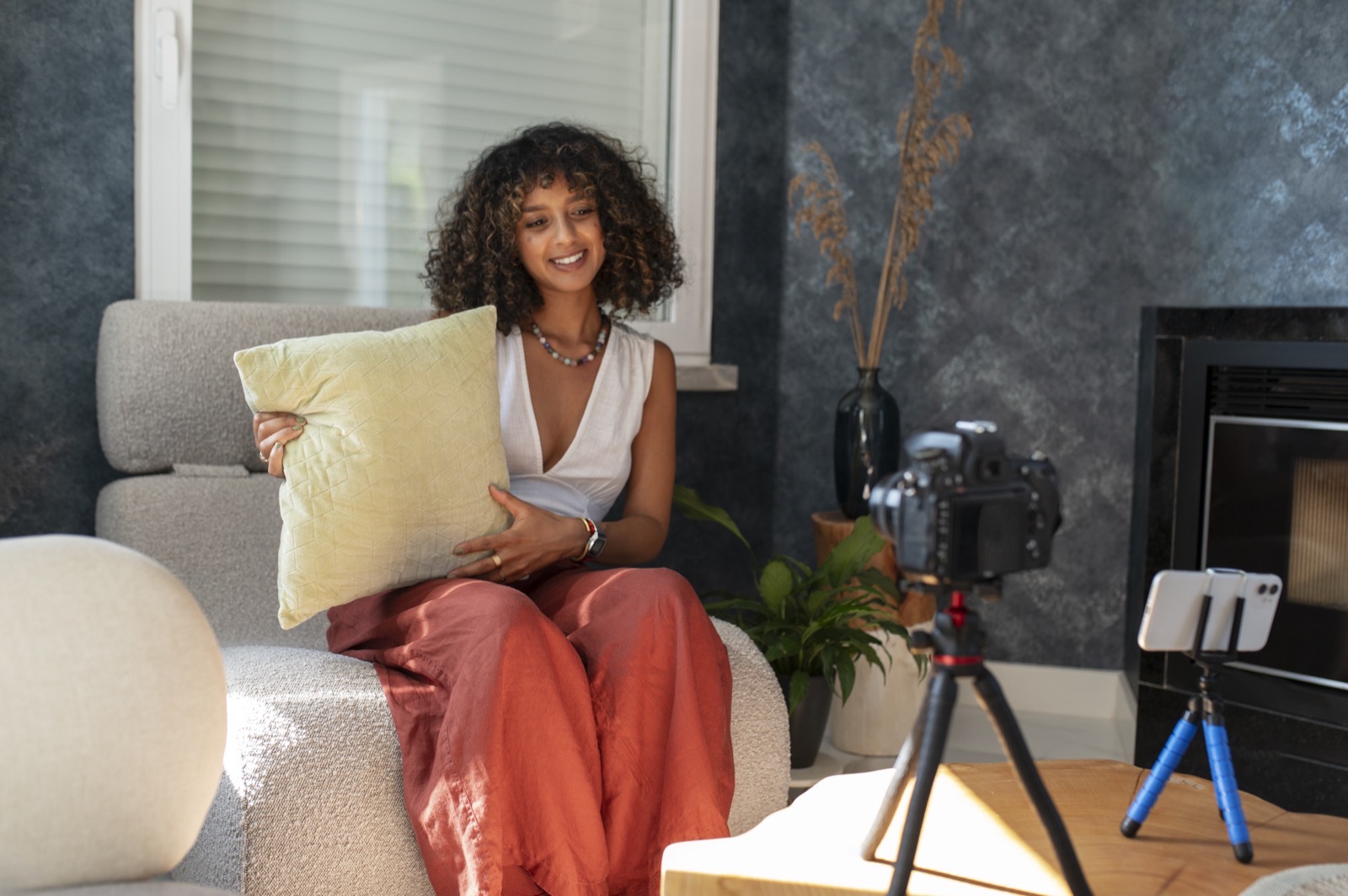 Presenter showcasing a lot to the camera